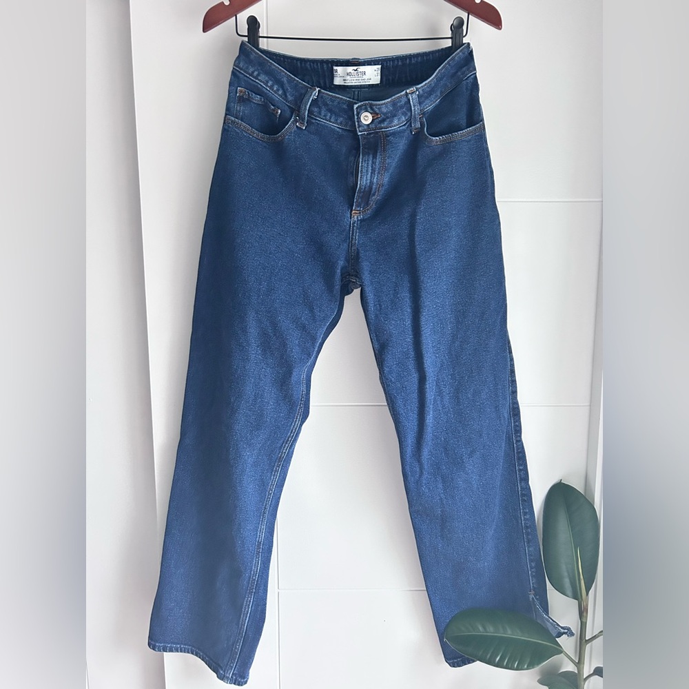 Hollister Curvy Low-Rise Dad Jeans in Dark Blue